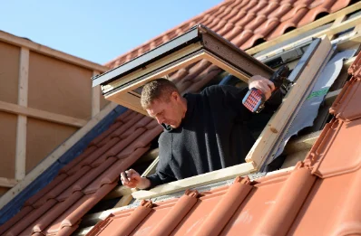 Pose de fenêtres de toit Velux à Gerde